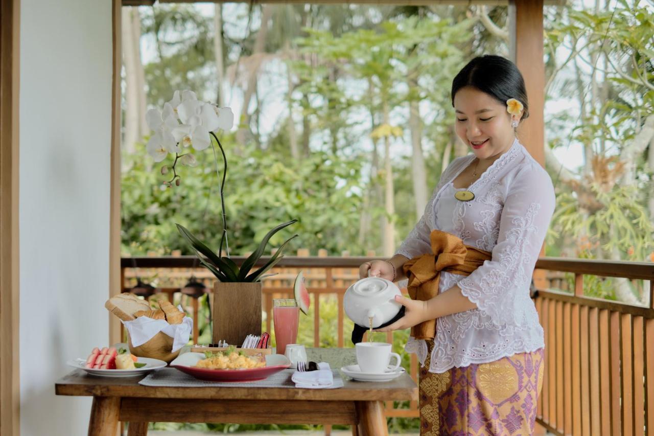 Ratni Ubud Villa Exterior photo