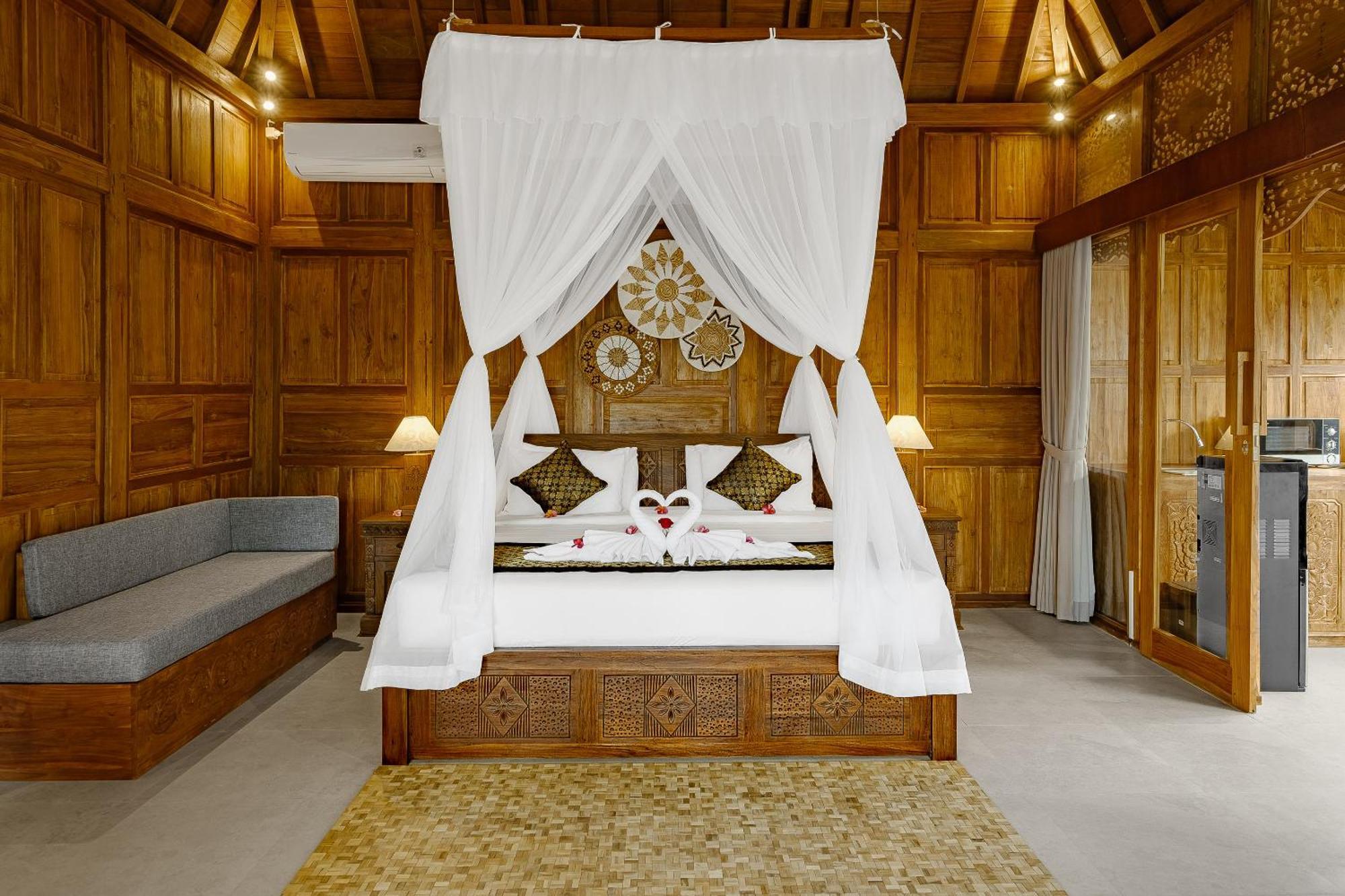 Ratni Ubud Villa Exterior photo