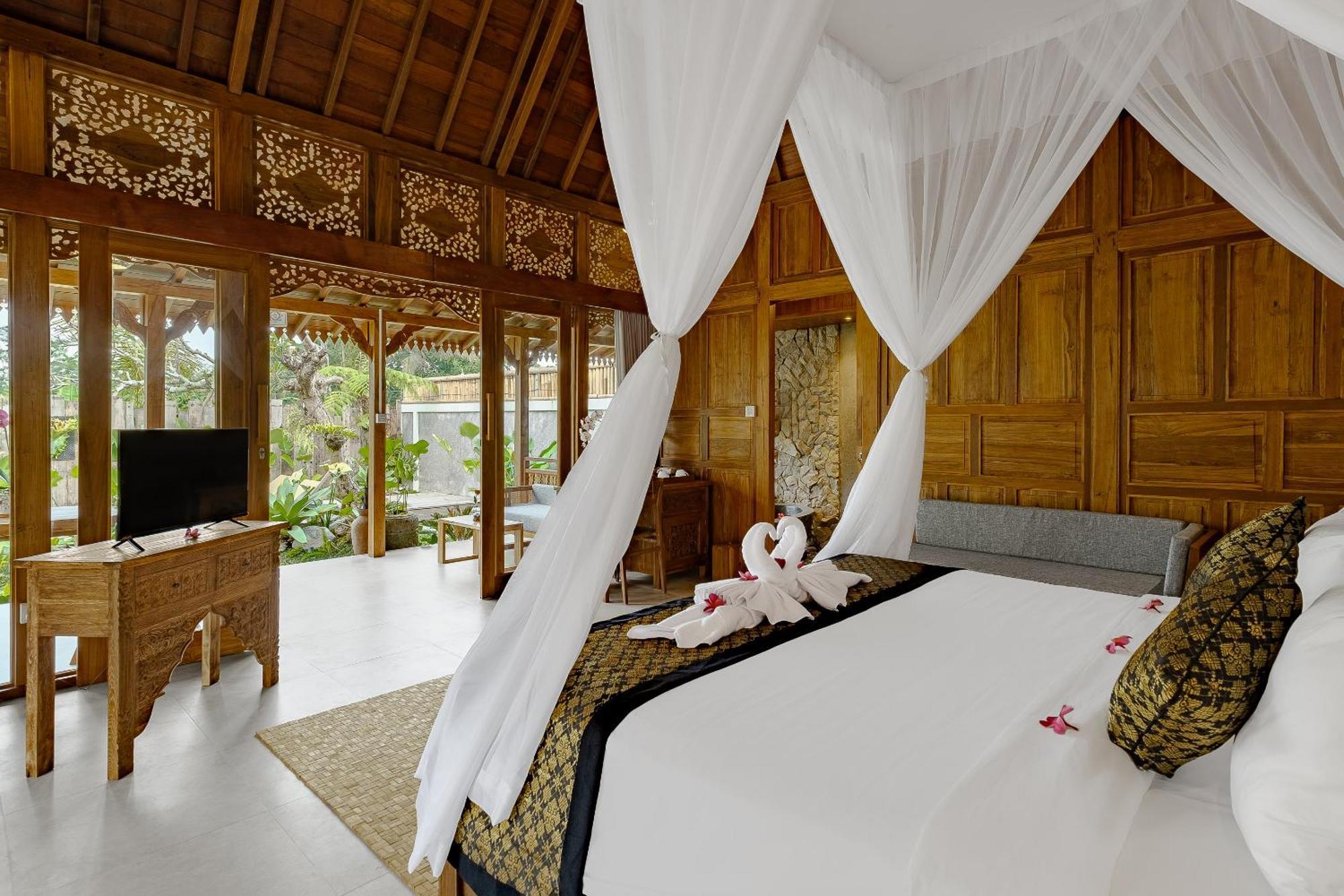 Ratni Ubud Villa Exterior photo