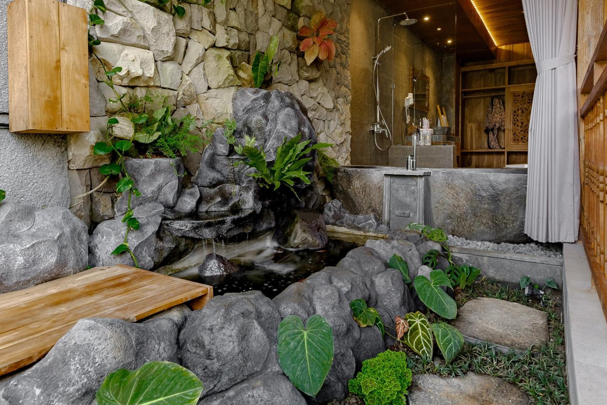 Ratni Ubud Villa Exterior photo