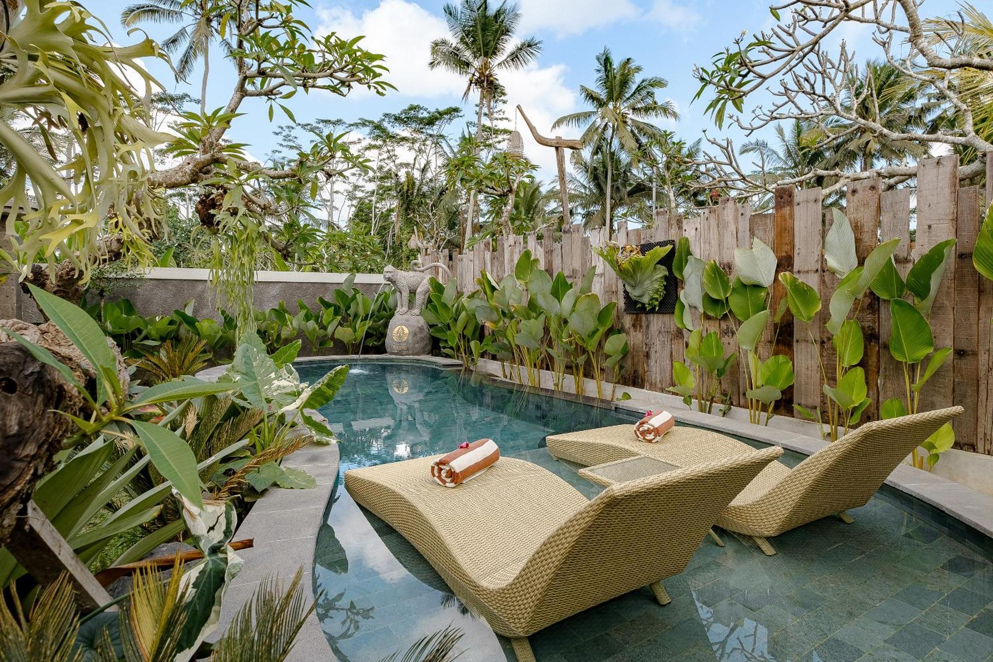 Ratni Ubud Villa Exterior photo